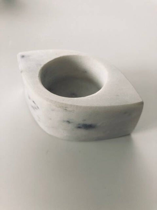 Waxinehouder van marmer