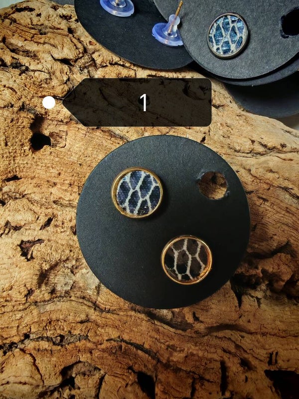 Boucles d'oreilles puces tissus vintages