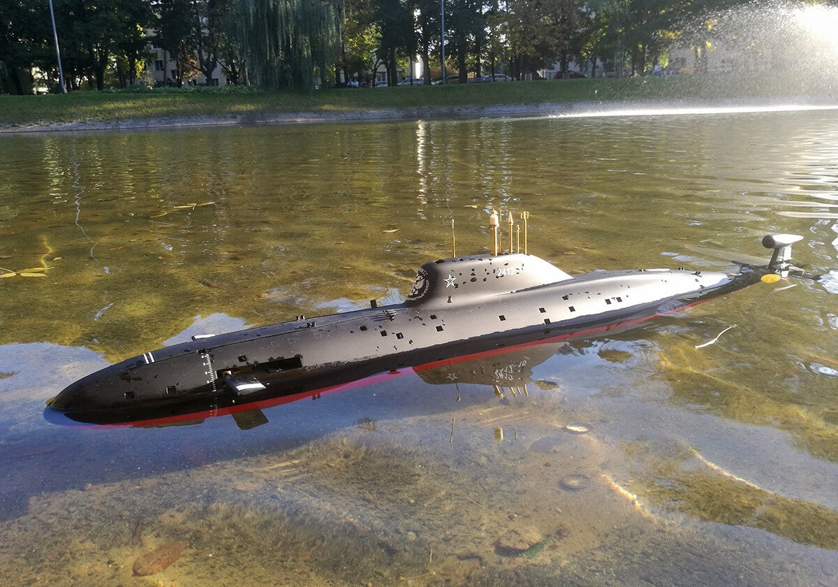 Akula Classe RC 110cm Scale-Modell