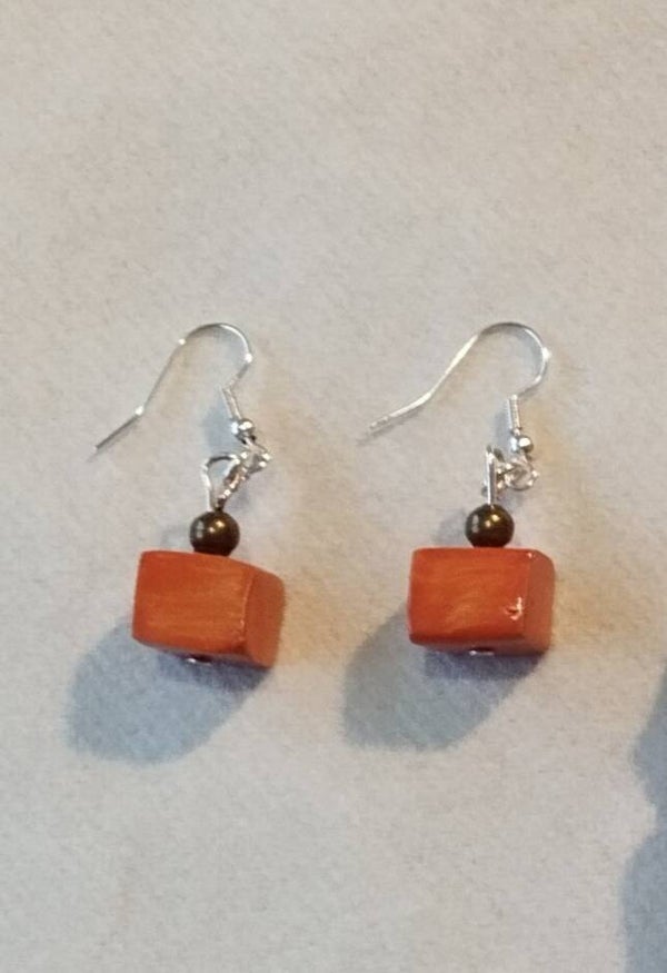 Boucles pendantes cubes uniques orange