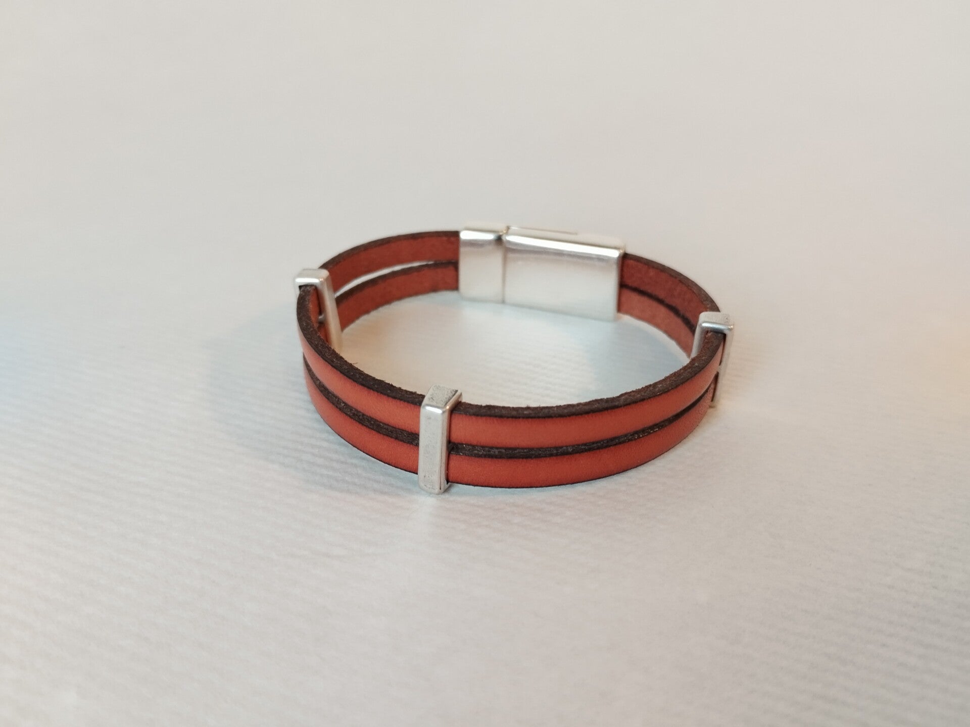 Bracelet en cuir noisette 2 bandes 5 mm passants rectangulaires