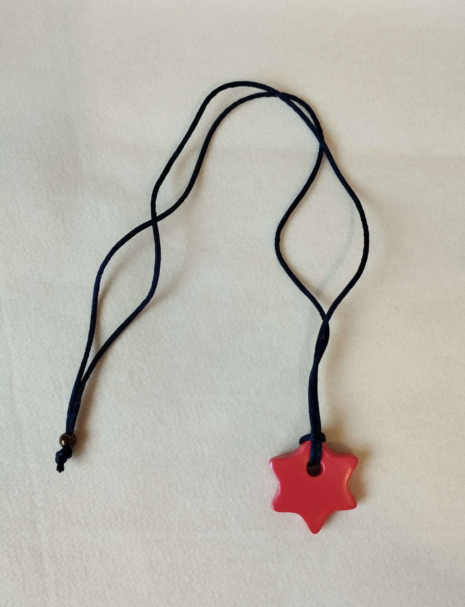 Pendentif étoile rose irisé - longueur lacet réglable
