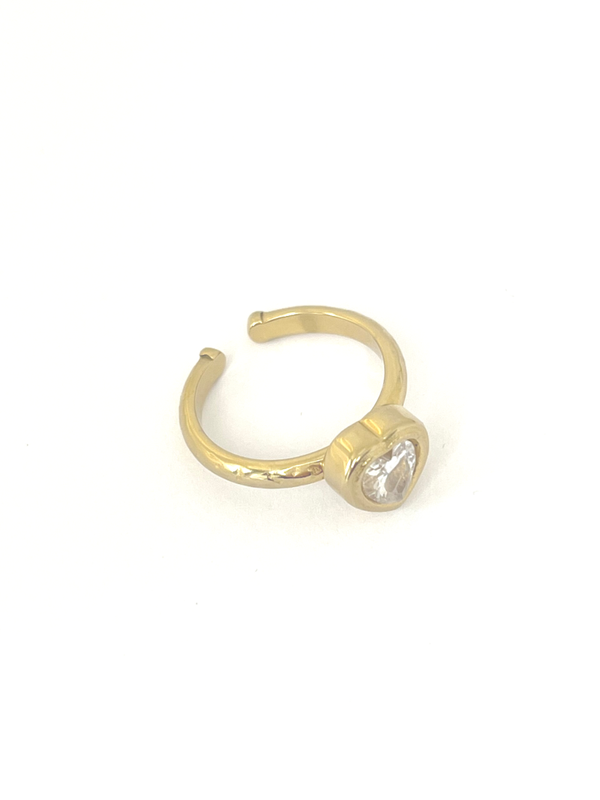 White diamond ring gold