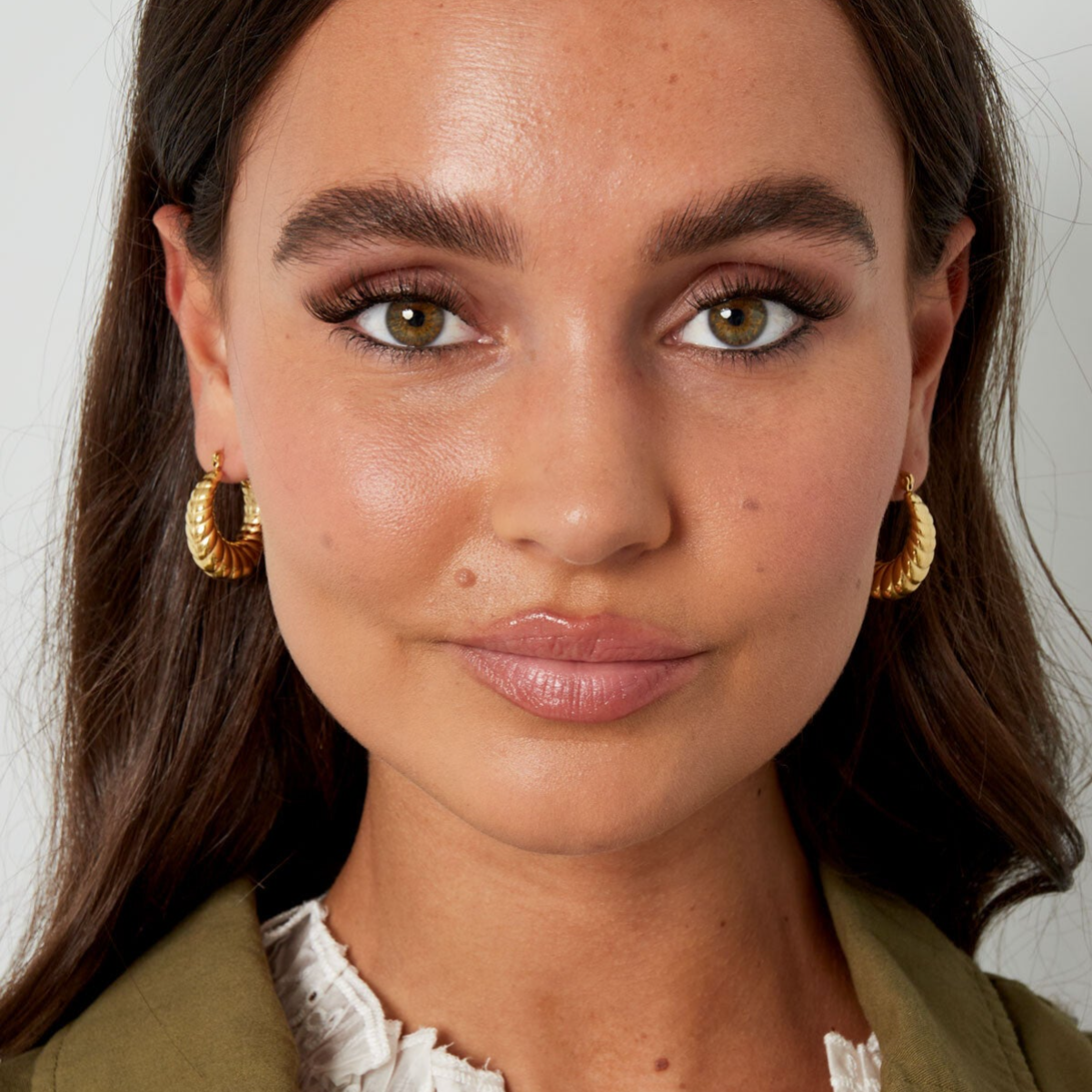 Kisses earrings gold