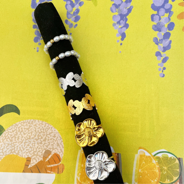 Sunny flower ring gold