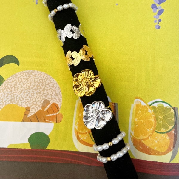 Sunny flower ring silver