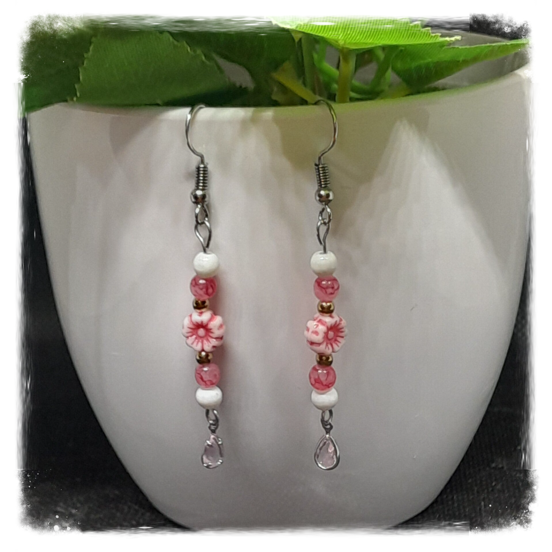 Boucle d'oreille argenté fleur/perles en verre