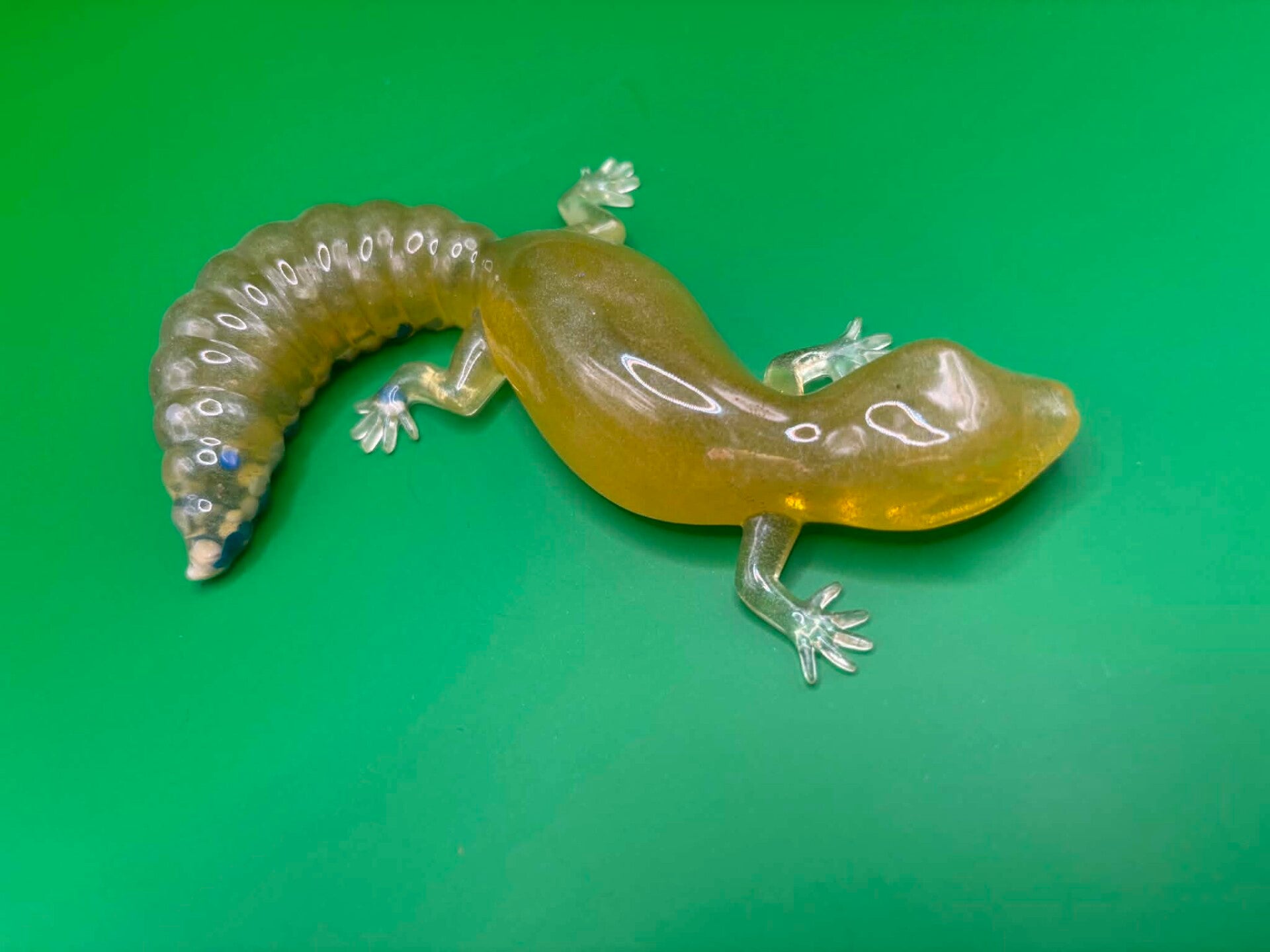 lézard en résine