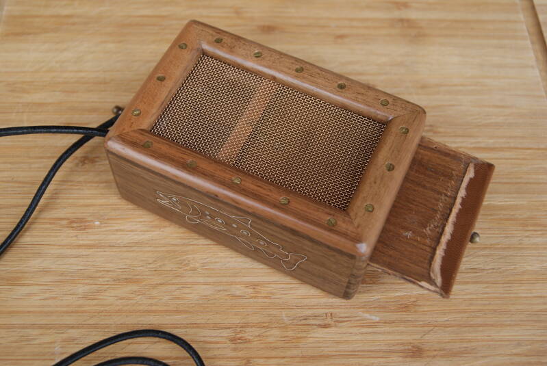 Déco sur boite mouches naturelles