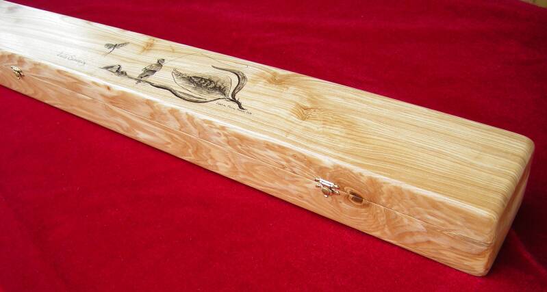 Etui en frêne, encastrement canne + moulinet