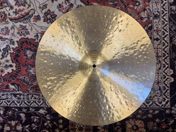 20" Paiste Signature Traditionals Medium Light Ride 2125gr