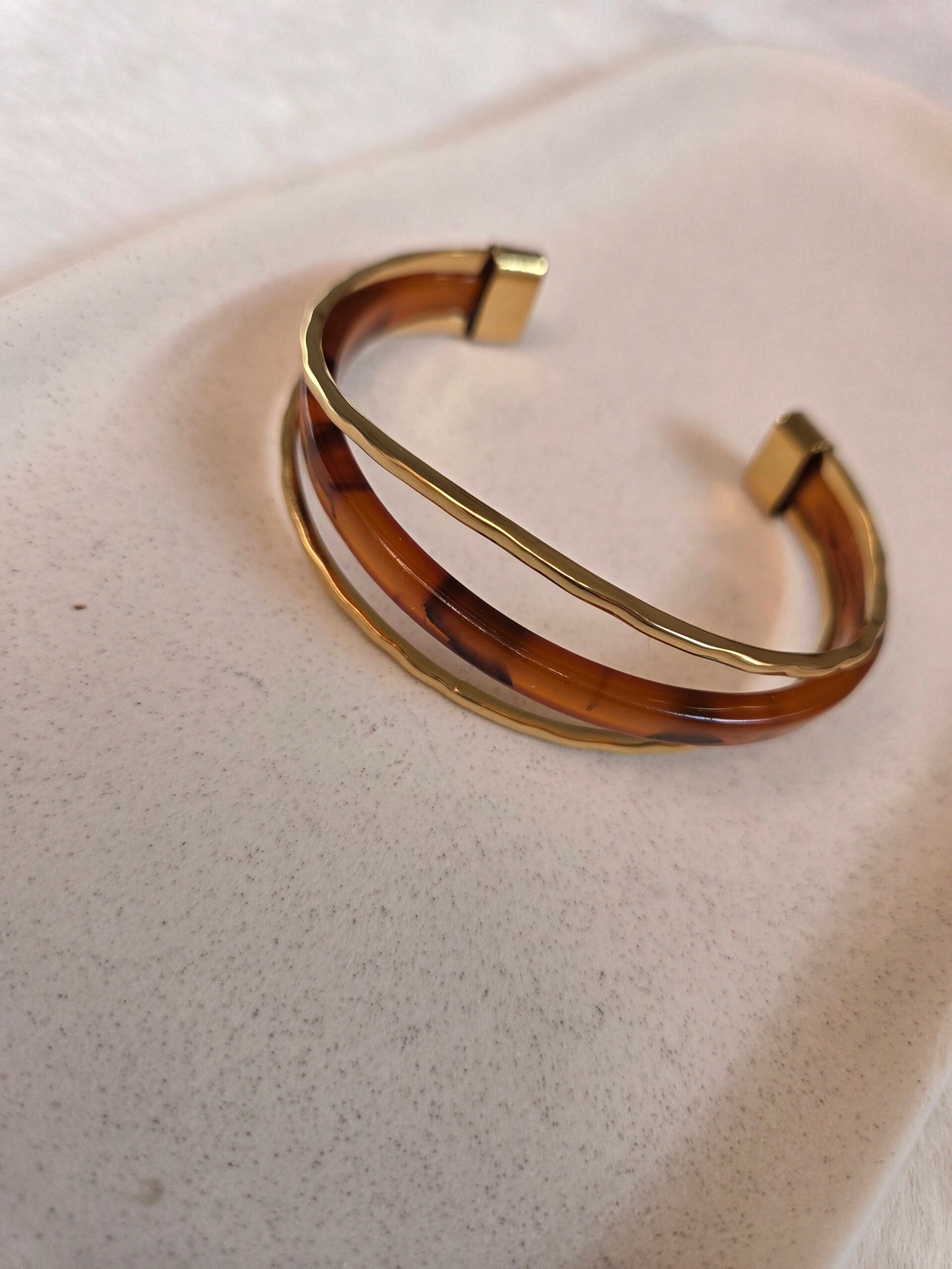 Bracelet jonc léopard en acrylique et acier inoxydable