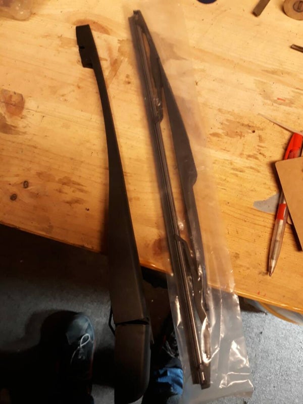 Peugeot 206 ruitenwisser arm achter hatchback nieuw