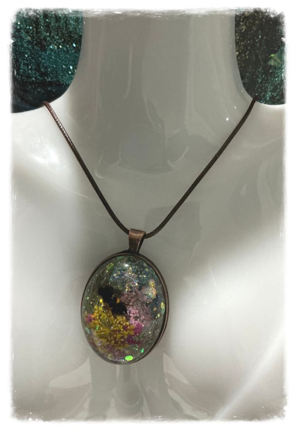 PENDENTIF RESINE MAYA