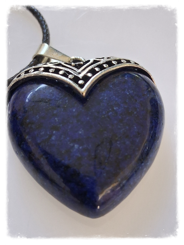 Pendentif Gros Cœur Bleu Sodalite