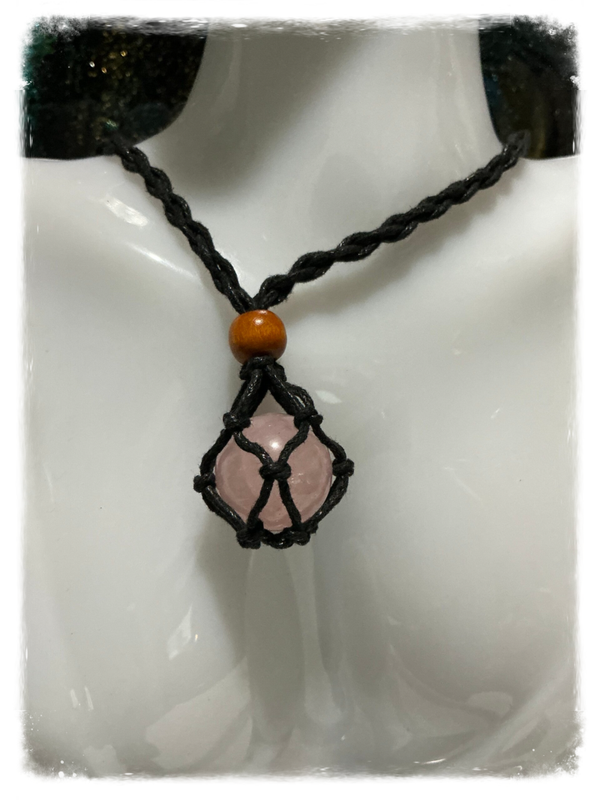 PENDENTIF MINERAL QUARTZ ROSE