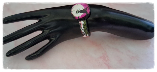 BRACELET CHAT AU CLAIR DE LUNE BLANCHE ET FUSCHIA