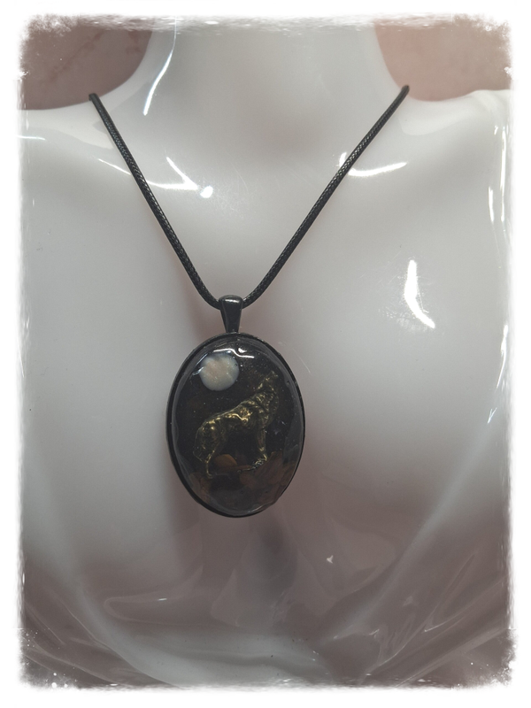 PENDENTIF LOUP BRONZE  ODE A LA LUNE