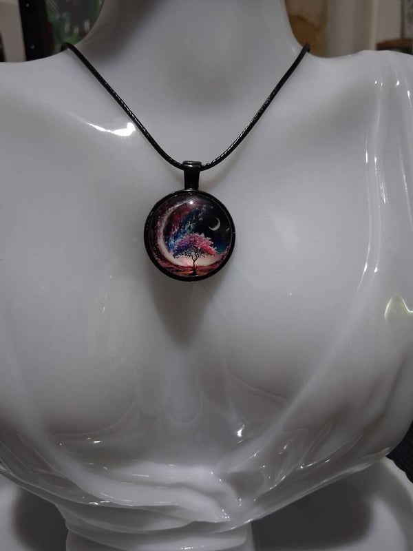 PENDENTIF  ARBRE DE VIE ET LUNE