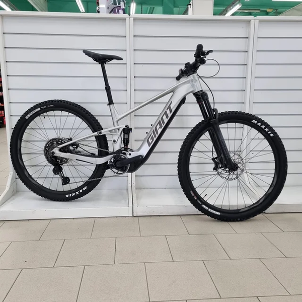 Giant Stance E+ 0 Pro 2024