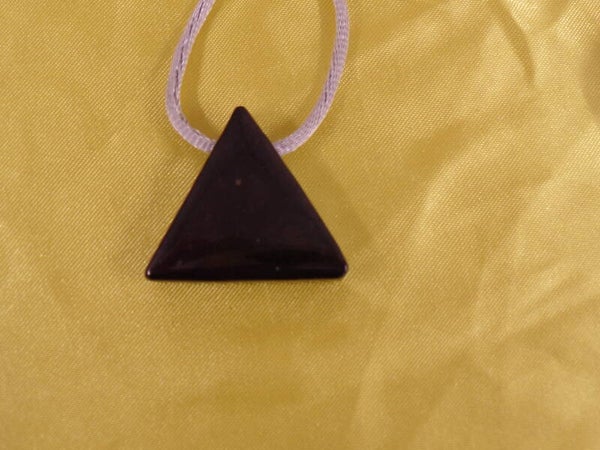 Shungit Pyramide