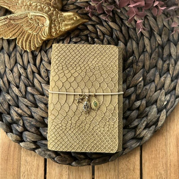 Mon petit carnet cuir suédé impression python sauge