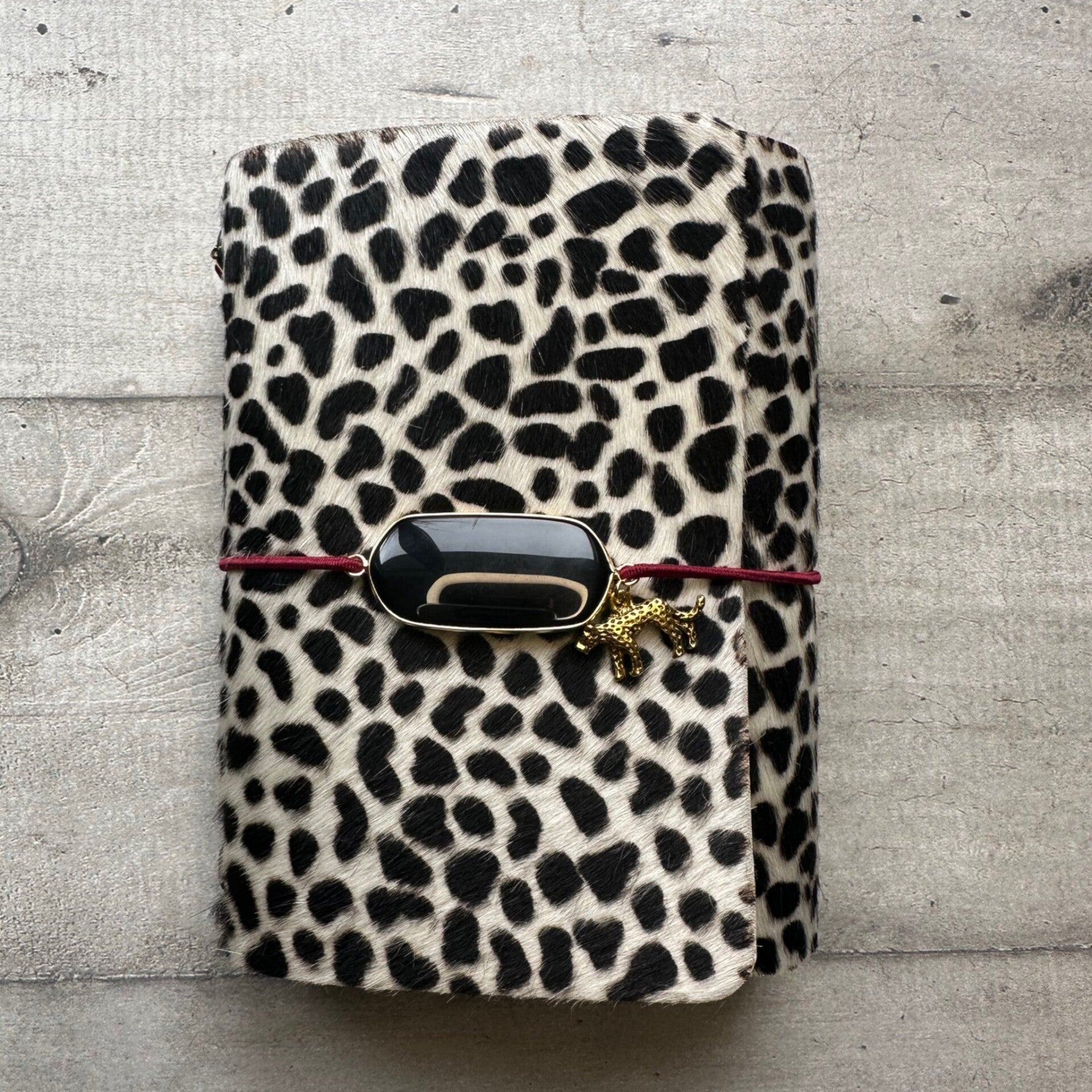 Mon petit carnet cuir poils guépard blanc/noir