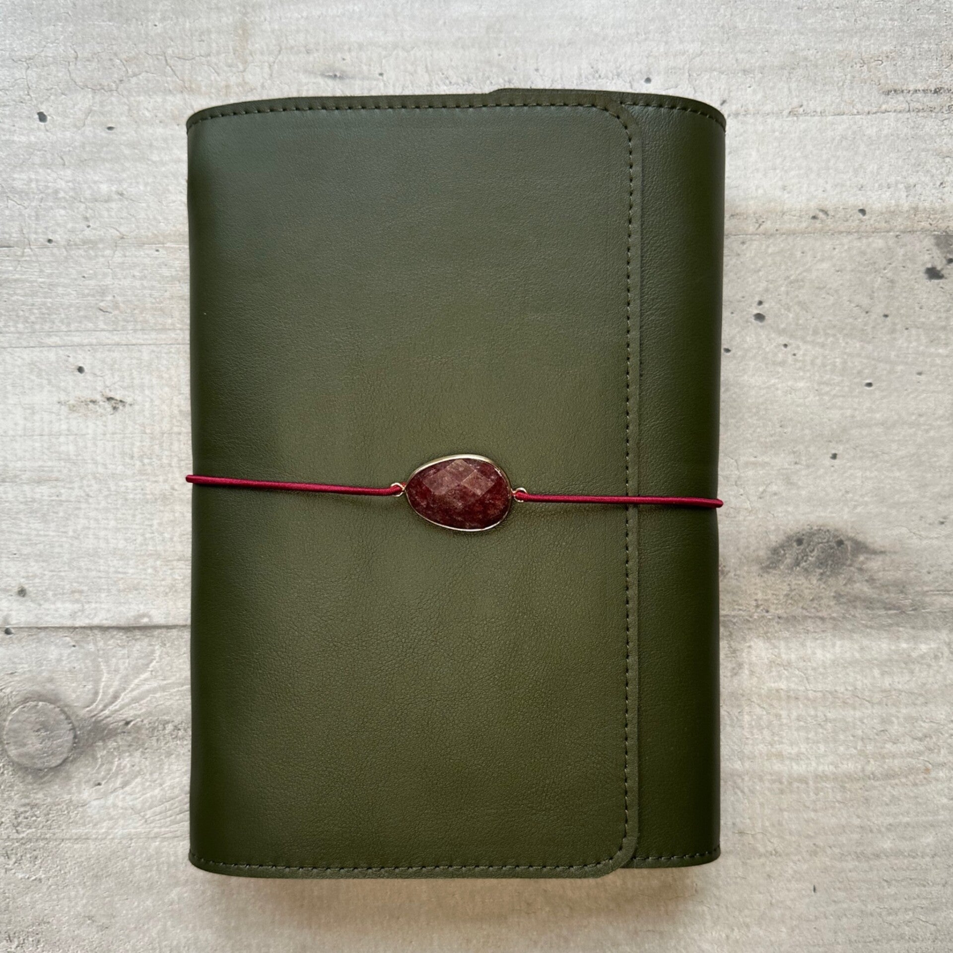 Mon grand carnet cuir lisse kaki