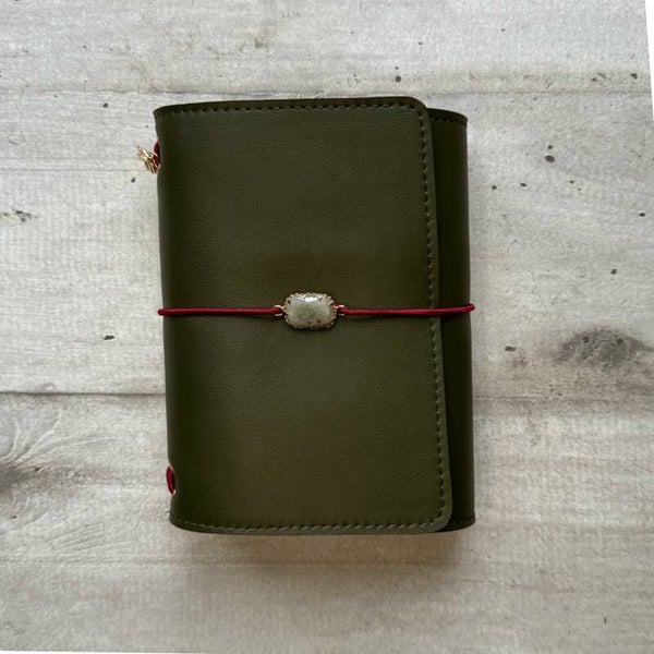 Mon petit carnet cuir lisse kaki