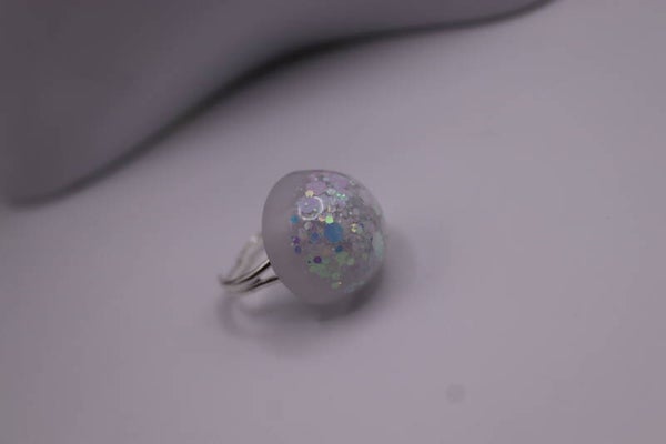 RING - WHITE PINKY SHINE ROUND