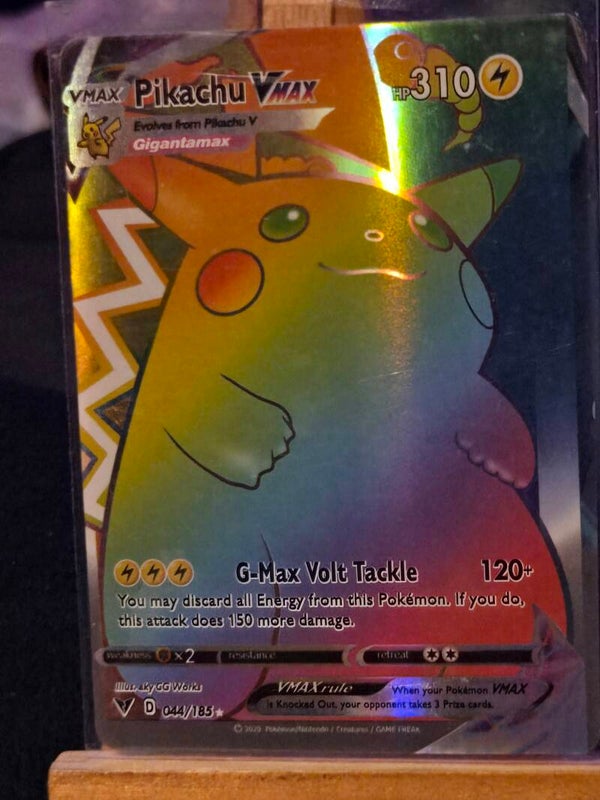2020 Piikachu VMAX Holofoil Rainbow Secret Rare