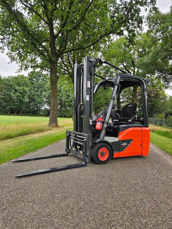 Linde E16 Elektrische Heftruck 2016 5000uur Triplex Spreider Sideshift