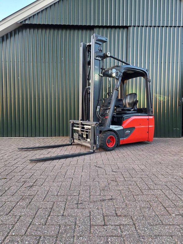 Linde E20L-02 Elektrische Heftruck BJ 2020 Triplex, Spreider, Shift, 3900 uur!