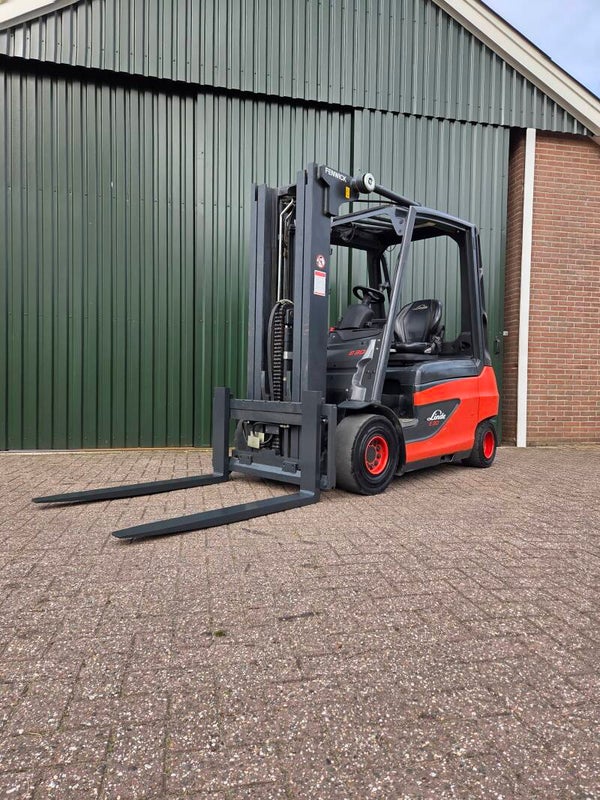 Linde E30-01 Elektrische Heftruck BJ 2013, Accu 100%, Triplex & Sideshift!