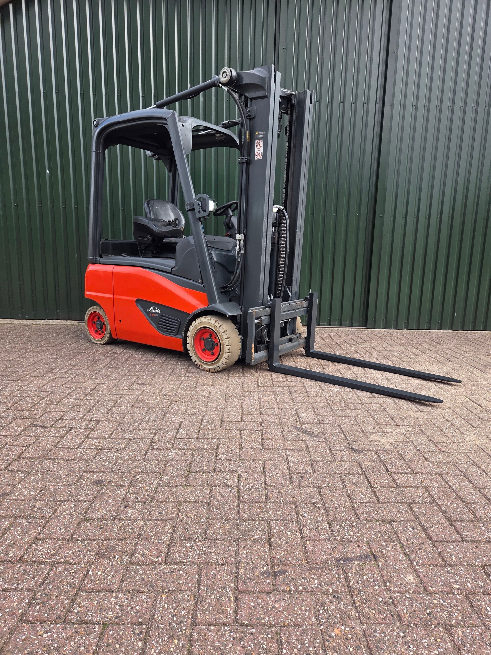 Linde E16P-02 Elektrische Heftruck BJ 2019 Triplex Sideshift