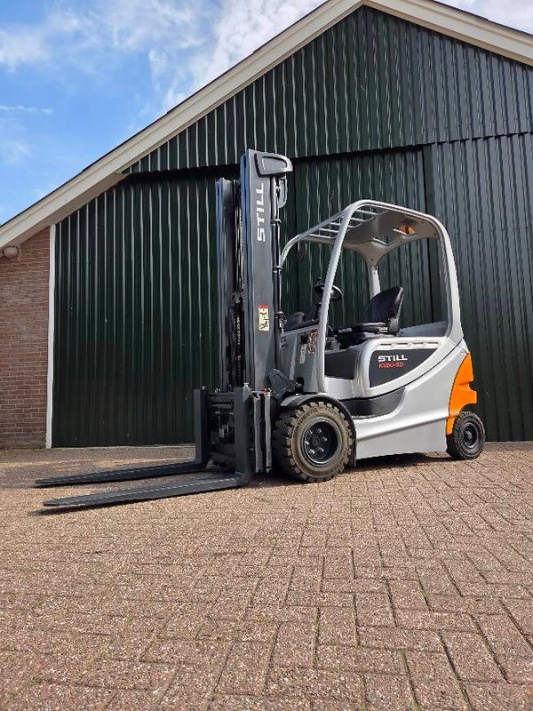 STILL RX60-30 Elektrische Heftruck BJ2018 Triplex, Sideshift. Slechts 318 draaiuren!
