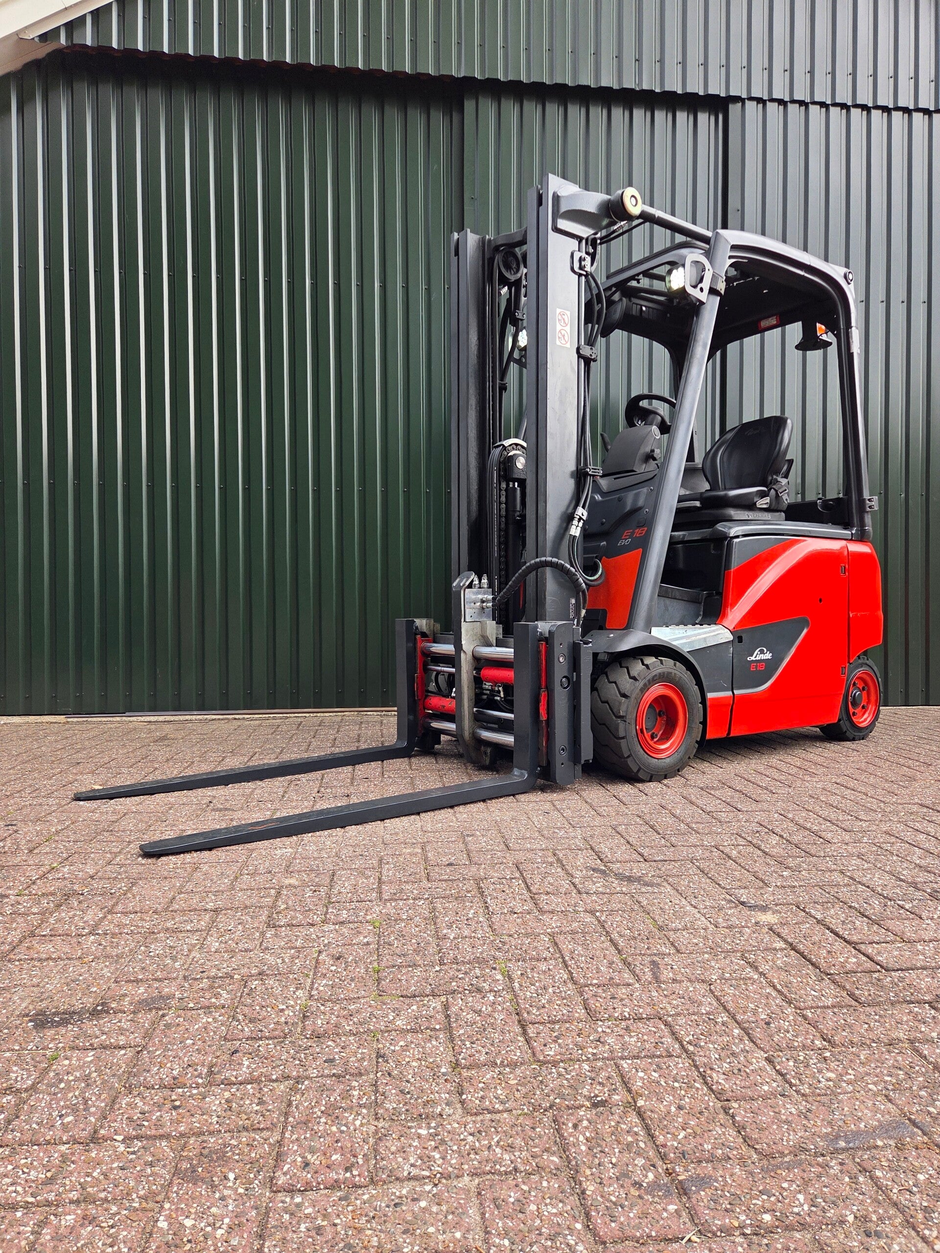 Linde E18PH-02 Elektrische Heftruck BJ 2019 Triplex Sideshift Spreider!