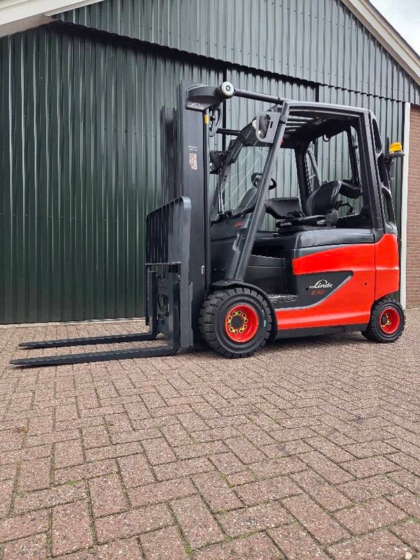 Linde E30H-01 Elektrische Heftruck BJ 2018 Triplex Sideshift 1700 uur!