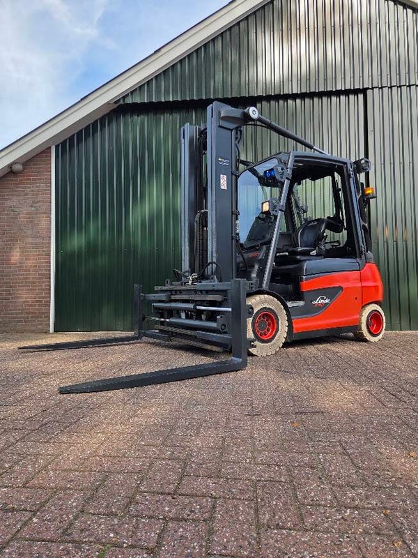 Linde E30-01 Elektrische Heftruck BJ 2019 Triplex Spreider Shift 703 uur!!!