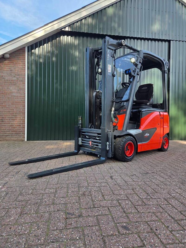 Linde E18PH-02 Elektrische Heftruck BJ2020 Triplex, Spreider & Sideshift