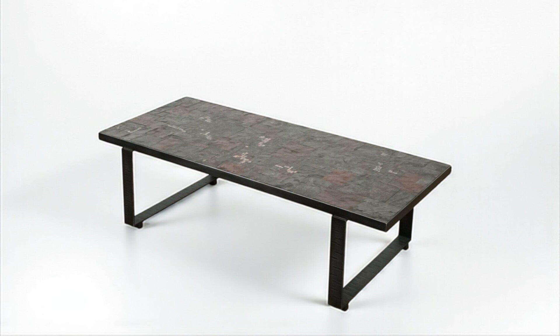 Coffee table by Pia Manu