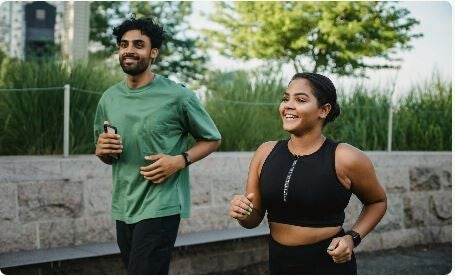 Eleve et coach de running en entrainement