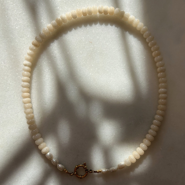 Sandy Pearl Necklace - Kralenketting jade