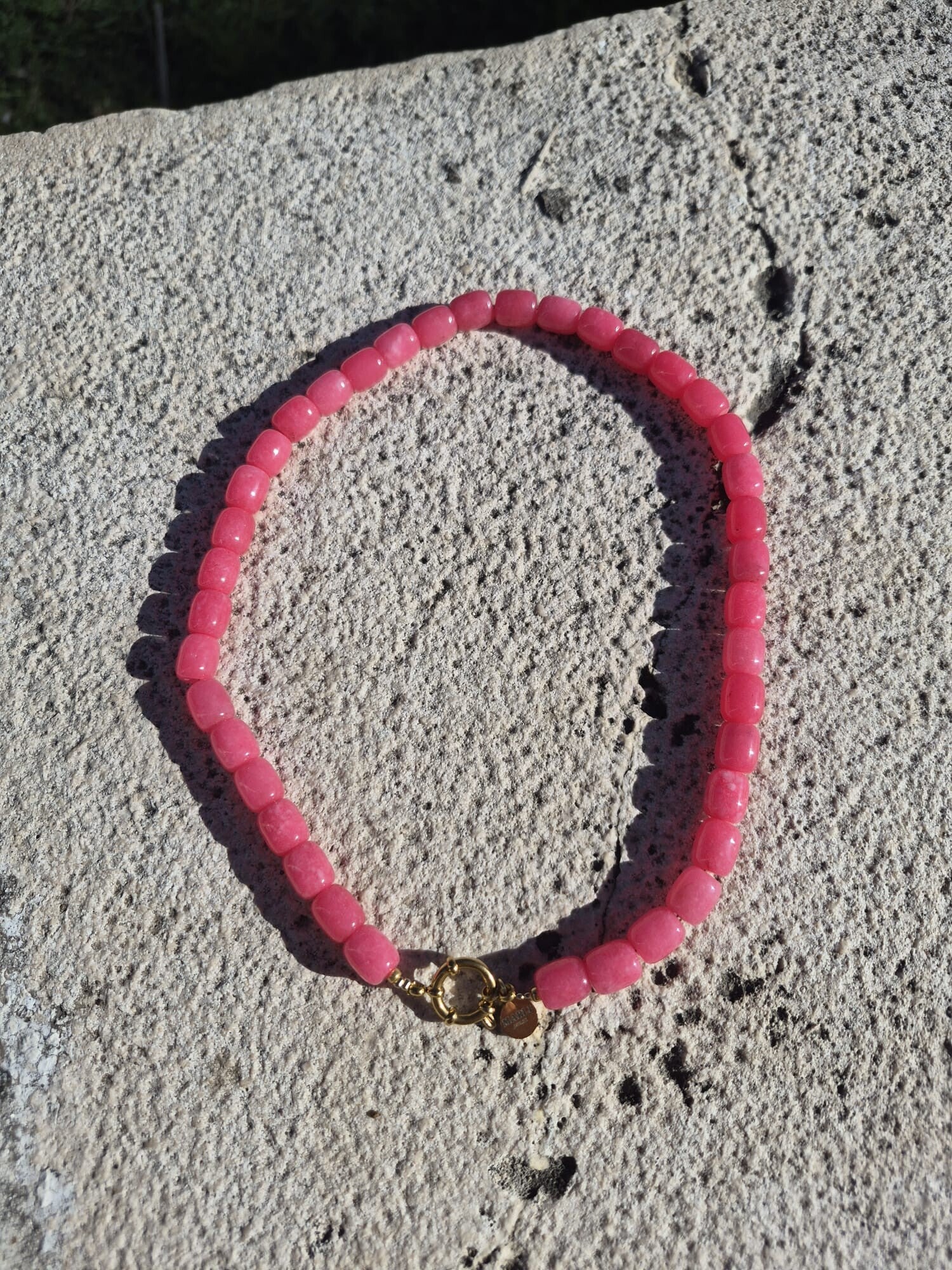 Pink Glow necklace - roze kralenketting