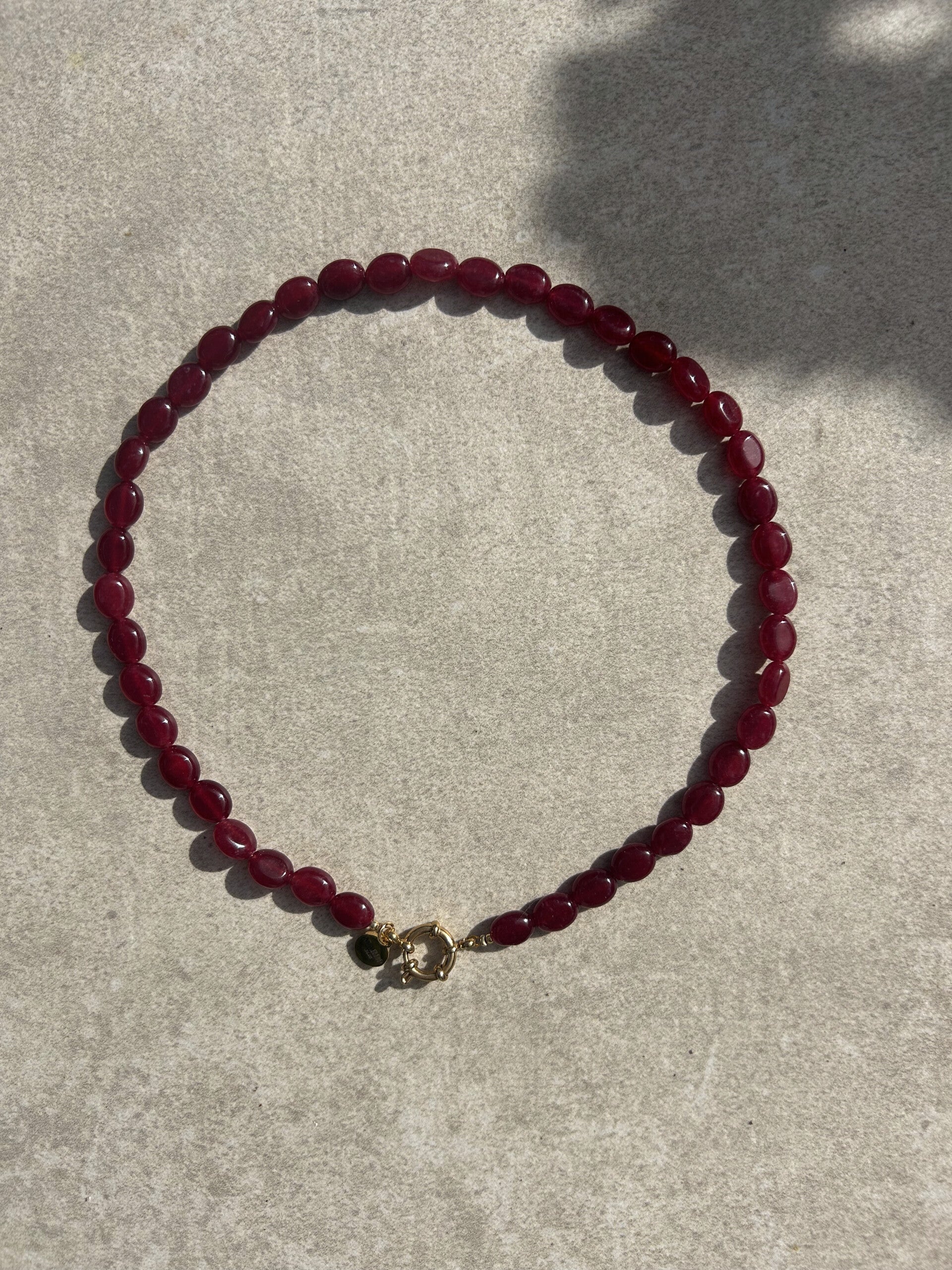 Burgundy Necklace - Natuurstenen kralenketting bordeaux rood