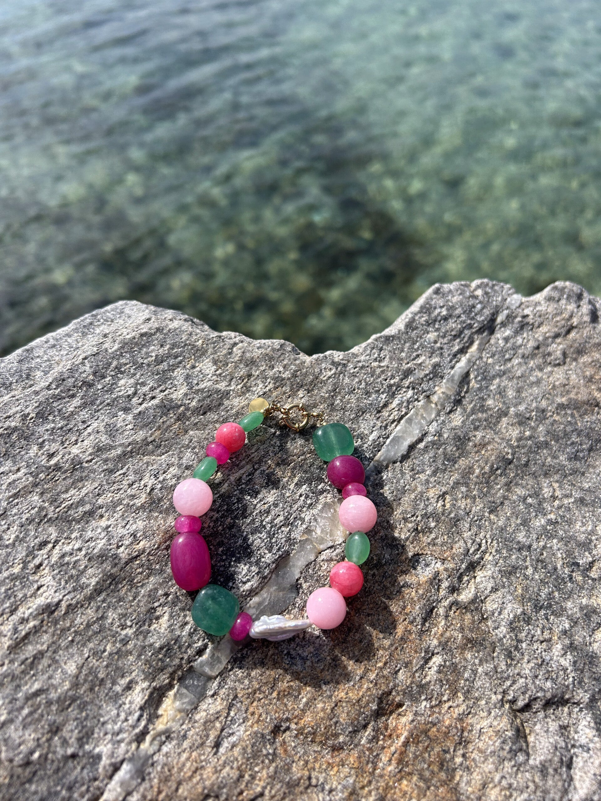 Limited Happy armband