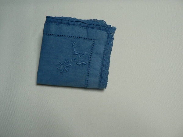 Le petit brodé en lin