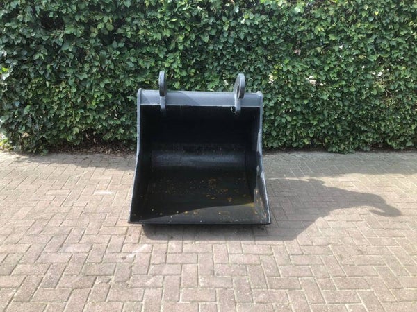 Nette Verachter dieplepel cw3 aansluiting 1m breed  660liter inhoud