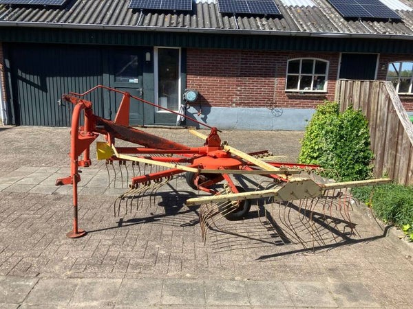 MARGE Pz hark  draait goed  brede banden met aftakas