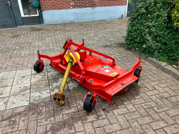 MARGE Nette Caroni F18 weilandbloter  draait goed  met aftakas